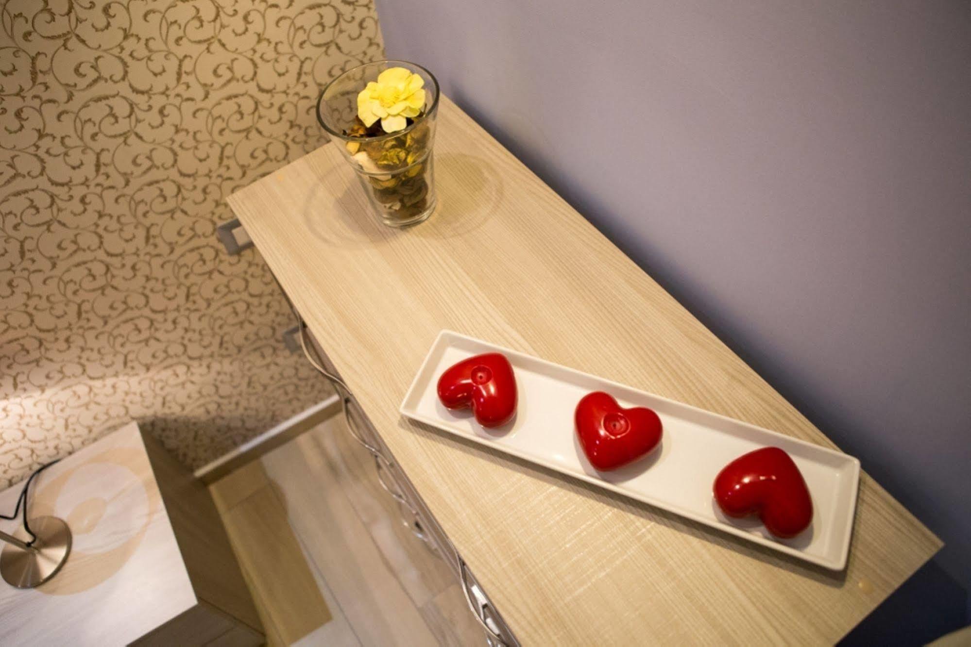 Mikale Rooms Рим Екстериор снимка