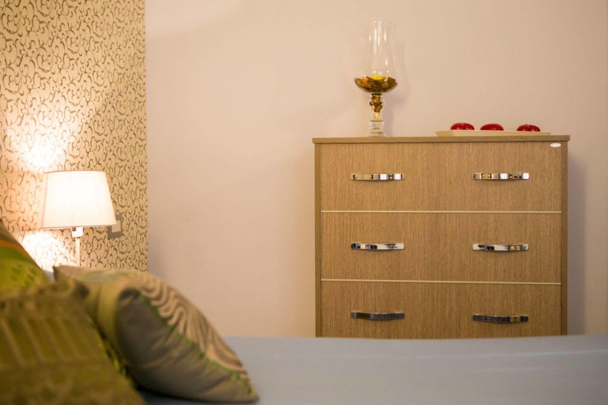 Mikale Rooms Рим Екстериор снимка