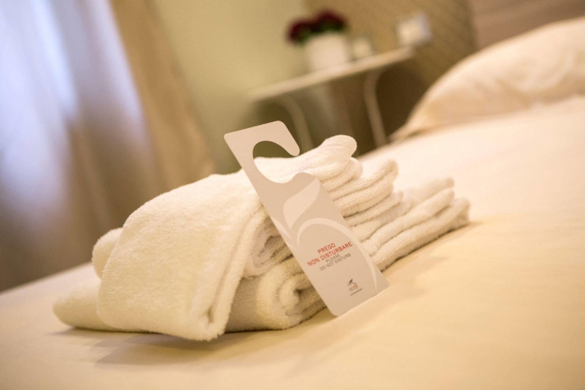Mikale Rooms Рим Екстериор снимка