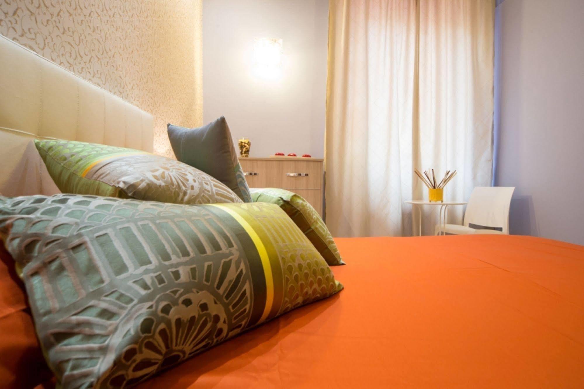 Mikale Rooms Рим Екстериор снимка